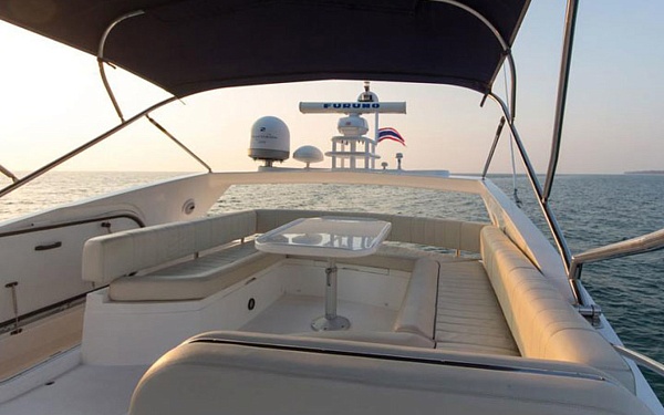 Аренда моторной яхты Sunseeker Manhattan 60 Sea Scape на Пхукете, Таиланд